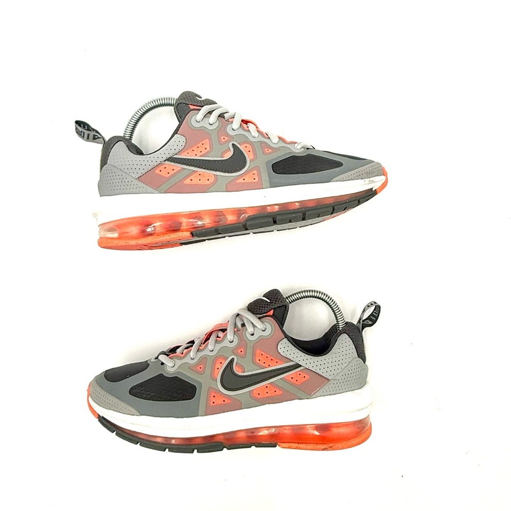 Nike Air Max Genome‎ Youth Size 5 Gray Orange Shoes CZ4652-004 great condition
